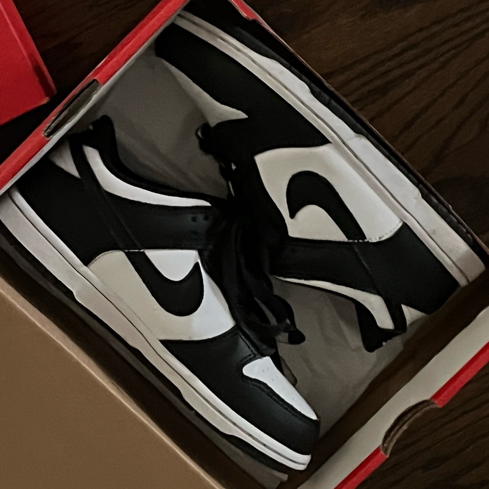 Nike Kids Black and White Sneakers
